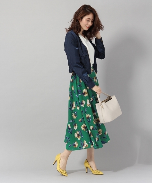 Andemiu（アンデミュウ）の「フラワーサーキュラースカート790799（スカート・レディース・ホワイト/ネイビー/グリーン・FREE）」の17枚目の写真