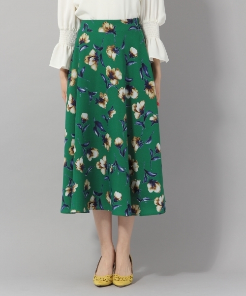 Andemiu（アンデミュウ）の「フラワーサーキュラースカート790799（スカート・レディース・ホワイト/ネイビー/グリーン・FREE）」の16枚目の写真