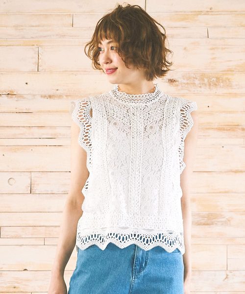 KOBE LETTUCE（コウベレタス）の「総レースデザインハイネックノースリーブブラウス（シャツ/ブラウス・レディース・ネイビー/ブラック/オフホワイト/モカ/ミント・FREE）」の2枚目の写真