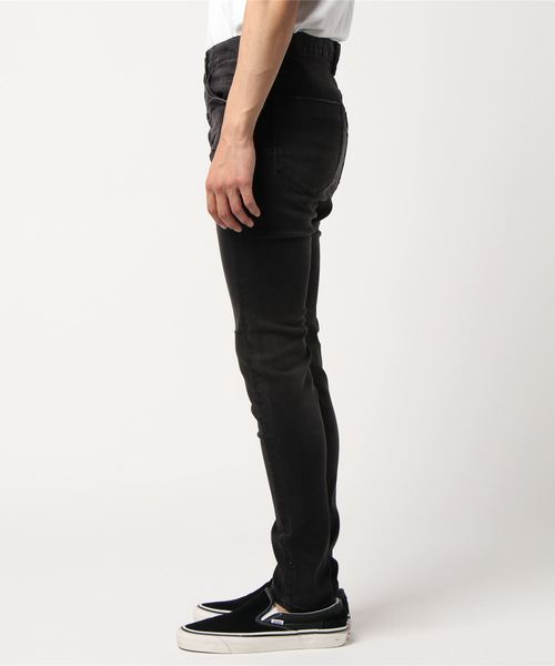 Right-on（ライトオン）の「【OneTeaspoon】ダメージ加工膝カットデニムパンツ    （デニムパンツ・メンズ・ブラック・SMALL/X-SMALL）」の2枚目の写真