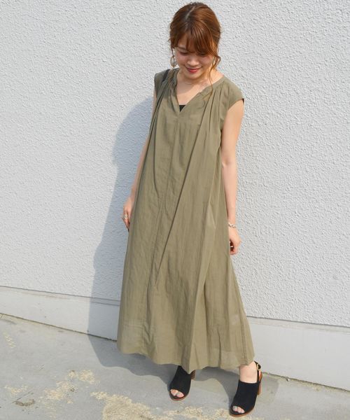 SHIPS（シップス）の「ノースリーブワンピース（ワンピース・レディース・ブラック/オレンジ/オリーブ/ブルー・ONE SIZE）」の3枚目の写真