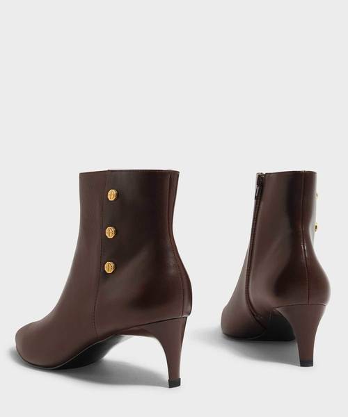CHARLES & KEITH(チャールズ & キース)の「スクリュースタッズディーテルアンクルブーツ / SCREW STUD DETAIL ANKLE BOOTS(ブーツ・レディース・ホワイト/ブラック/ブラウン・23cm/23.5cm/24.5cm/22.5cm/25cm/25.5cm)」の18枚目の写真