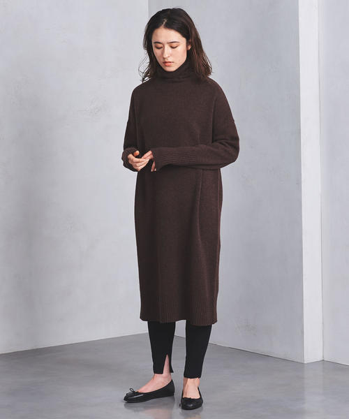 UNITED ARROWS（ユナイテッドアローズ）の「SFL  タートルネック ロング ニットワンピース†（ワンピース・レディース・ダークブラウン/レッド/ブラック/グレー/ベージュ/ネイビー・FREE）」の11枚目の写真