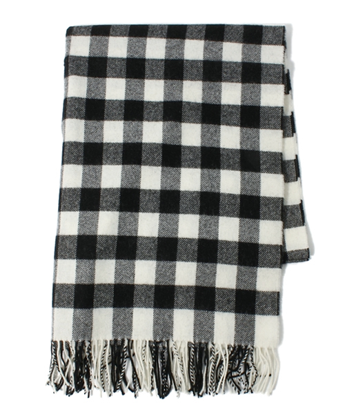 SHIPS for women(シップスフォーウィメン)の「TRADITIONAL WEATHERWEAR:ブランケット マフラー(ストール/ショール・レディース・ブラック/イエロー/ブルー・ONE SIZE)」の1枚目の写真