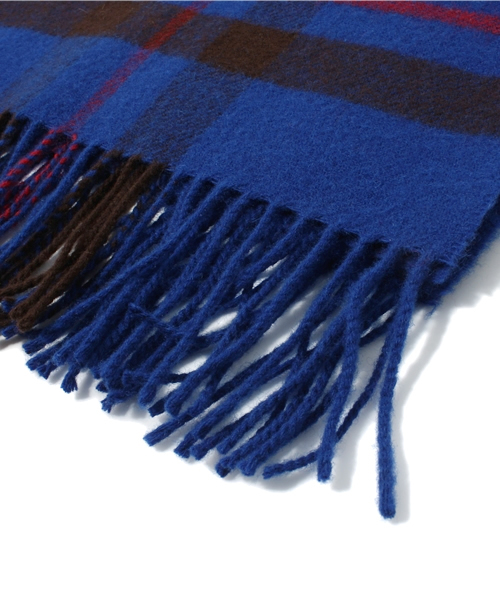 SHIPS for women(シップスフォーウィメン)の「TRADITIONAL WEATHERWEAR:ブランケット マフラー(ストール/ショール・レディース・ブラック/イエロー/ブルー・ONE SIZE)」の5枚目の写真