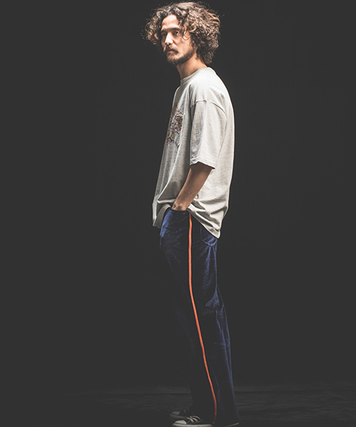 Jih Nunc（ジーヌンク）の「mt5703-ビッグシルエットプリントTシャツ -COLOR PAINT LOGO-（Tシャツ/カットソー・メンズ・ホワイト/グレー・M/L）」の14枚目の写真