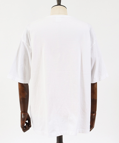 Jih Nunc（ジーヌンク）の「mt5703-ビッグシルエットプリントTシャツ -COLOR PAINT LOGO-（Tシャツ/カットソー・メンズ・ホワイト/グレー・M/L）」の13枚目の写真