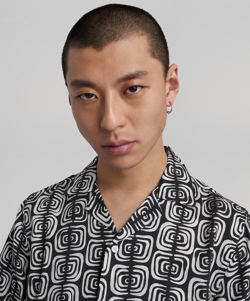 Saturdays NYC(サタデーズ ニューヨークシティ )の「Canty Kuba Cloth Short Sleeve Shirt(シャツ/ブラウス・メンズ・ブラック/ブルー・M/S/X-SMALL/X-LARGE/L)」の4枚目の写真