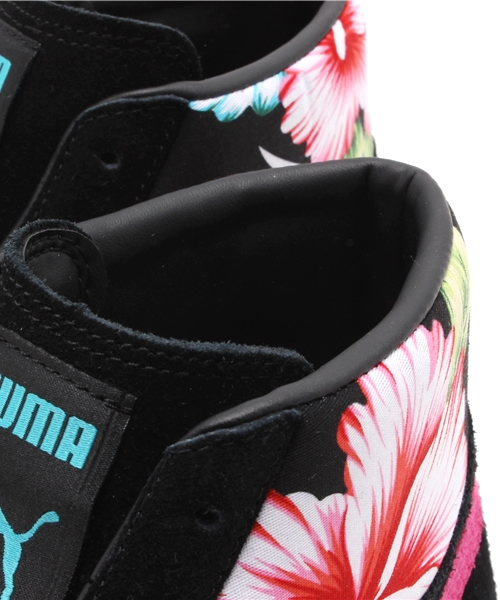 PUMA（プーマ）の「スウェードミッドクラシック＋トロピカリア (UNISEX) - Sport Classics - SUEDE（スニーカー・メンズ・ブラック/グレー・23cm/27.5cm/28cm/24.5cm/27cm/29cm/28.5cm/22.5cm/31cm/23.5cm/26.5cm/30cm/24cm/25.5cm/25cm/26cm）」の6枚目の写真