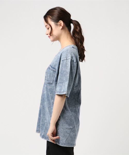 VENCEEXCHANGE(ヴァンスエクスチェンジ)の「デニム*タイダイビッグTシャツ(Tシャツ/カットソー・レディース・ライトブルー/ブルー・FREE)」の5枚目の写真