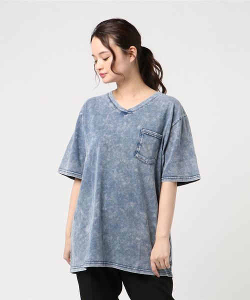 VENCEEXCHANGE(ヴァンスエクスチェンジ)の「デニム*タイダイビッグTシャツ(Tシャツ/カットソー・レディース・ライトブルー/ブルー・FREE)」の3枚目の写真