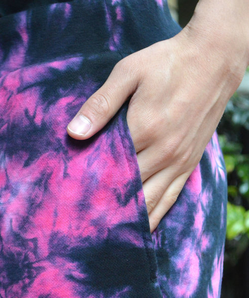 ROOPTOKYO(ループトウキョウ)の「CAL O LINE/キャルオーライン TIE-DYE SWEAT SHORTS(その他パンツ・メンズ・ブラック/パープル・M/L)」の9枚目の写真