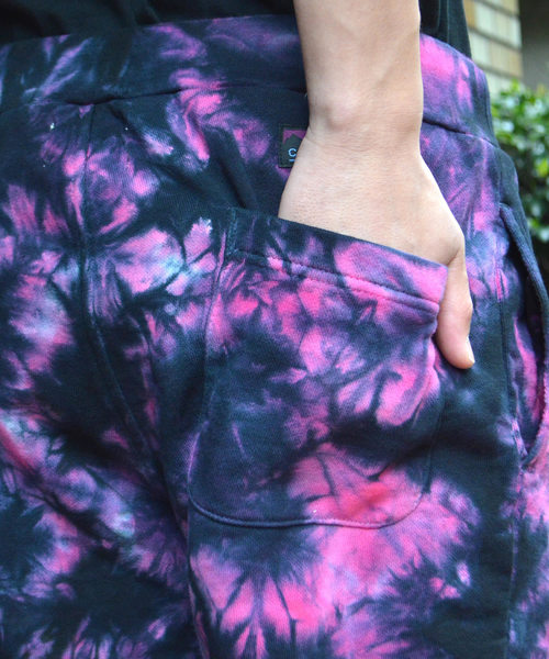 ROOPTOKYO(ループトウキョウ)の「CAL O LINE/キャルオーライン TIE-DYE SWEAT SHORTS(その他パンツ・メンズ・ブラック/パープル・M/L)」の6枚目の写真