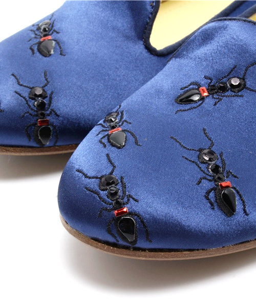 Ray BEAMS(レイビームス)の「CHIARA FERRAGNI / サテン Bug スリッポン(その他シューズ・レディース・ネイビー・37/39/36/38/35)」の7枚目の写真