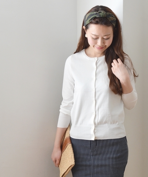 SHIPS for women（シップスフォーウィメン）の「コットン クルーネック カーディガン（カーディガン/ボレロ・レディース・ブルー/ホワイト/グレー/ベージュ/ピンク系その他/イエロー/グリーン・38/36）」の2枚目の写真