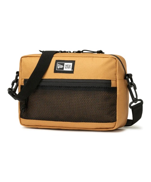 NEW ERA（ニューエラ）の「ニューエラ ショルダーポーチ ラージ 2L NEW ERA（ショルダーバッグ・メンズ・ブラック×イエロー/ダークグレー/ブラック/タイガーカモ/ブラック×ホワイト/ベージュ/ブルー系その他/ブラック系その他/レッド/カーキ/ピンク/ブラック系その他2/パープル/ブルー系その他2/ブラック系その他4/オリーブ/ブラック系その他5/ベージュ系その他/ストーン/ブラック系その他6・FREE）」の12枚目の写真