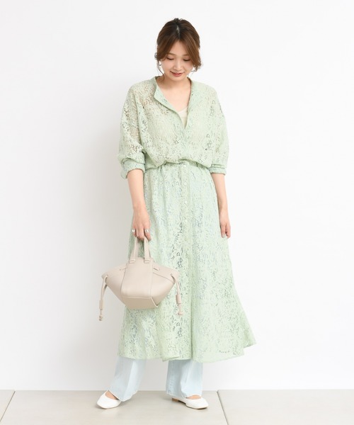 DouDou(ドゥドゥ)の「スタンドカラーレースワンピース(ワンピース・レディース・アイボリー/ミント・FREE)」の4枚目の写真