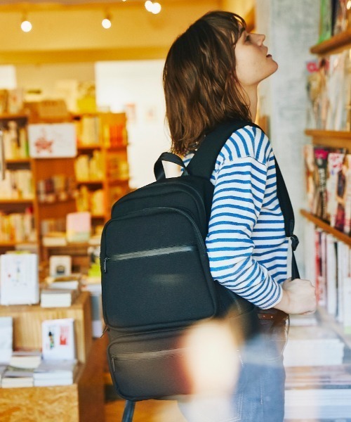 Un coeur（アンクール）の「【Un coeur/アンクール】TORO(Ⅱ)  water repellent series K900017（バックパック/リュック・レディース・ネイビー/グレー/ブラック・FREE）」の2枚目の写真