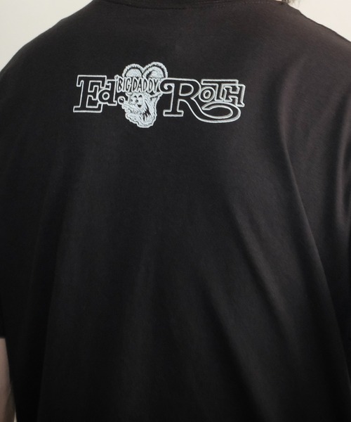 RAT FINK（ラットフィンク）の「【THRIFTY LOOK / スリフティールック】"RAT FINK（ラットフィンク） "PRINT TEE ビンテージ/ユーズドライクTシャツ（Tシャツ/カットソー・メンズ・ブルー/ブラック系その他/ブラック/サックスブルー/スミクロ/ブラック系その他2/ホワイト/レッド/ブラック系その他3/その他1/ホワイト系1/その他2・MEDIUM/LARGE/X-LARGE）」の17枚目の写真