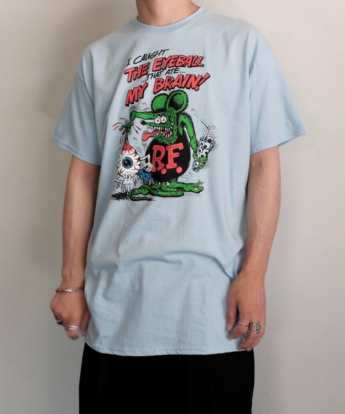 RAT FINK（ラットフィンク）の「【THRIFTY LOOK / スリフティールック】"RAT FINK（ラットフィンク） "PRINT TEE ビンテージ/ユーズドライクTシャツ（Tシャツ/カットソー・メンズ・ブルー/ブラック系その他/ブラック/サックスブルー/スミクロ/ブラック系その他2/ホワイト/レッド/ブラック系その他3/その他1/ホワイト系1/その他2・MEDIUM/LARGE/X-LARGE）」の19枚目の写真