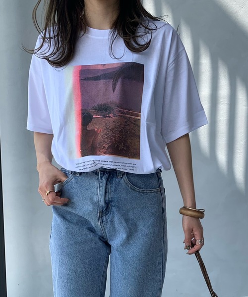 LE MORE（リモア）の「グラフィックフォトTEE（Tシャツ/カットソー・レディース・ホワイト/グレー・FREE）」の3枚目の写真