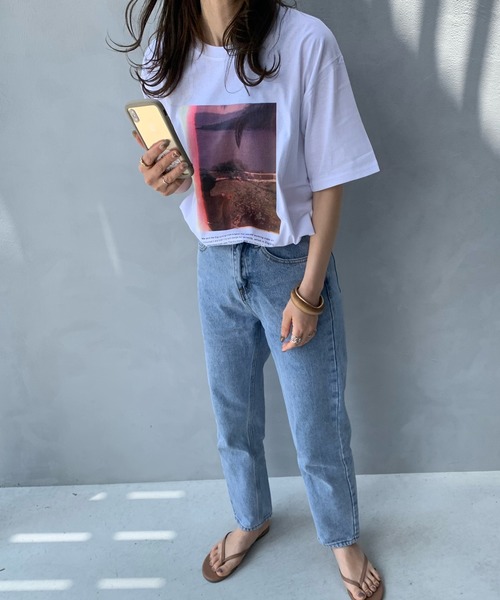 LE MORE（リモア）の「グラフィックフォトTEE（Tシャツ/カットソー・レディース・ホワイト/グレー・FREE）」の4枚目の写真