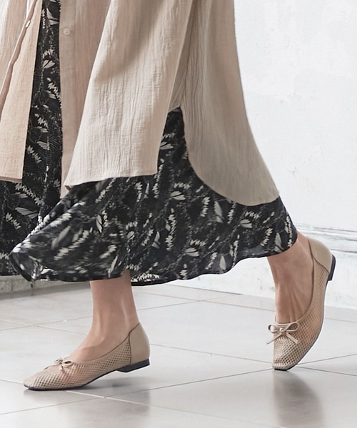 KOBE LETTUCE（コウベレタス）の「スクエアトゥメッシュパンプス（パンプス・レディース・ブラック/ベージュ/ブラウン/ホワイト・LL/S/M/L）」の4枚目の写真