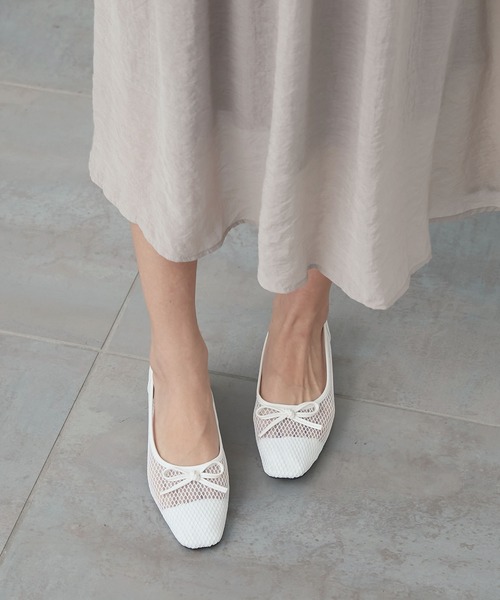 KOBE LETTUCE（コウベレタス）の「スクエアトゥメッシュパンプス（パンプス・レディース・ブラック/ベージュ/ブラウン/ホワイト・LL/S/M/L）」の2枚目の写真