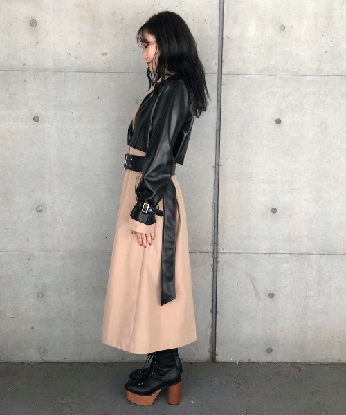 ENVYM(アンビー)の「レイヤーライクトレンチCT(トレンチコート・レディース・ブラック/ベージュ・FREE)」の18枚目の写真