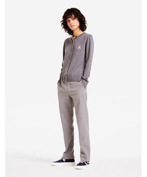 Maison Kitsune(メゾンキツネ)の「CHILLAX FOX PATCH ADJUSTED CARDIGAN(カーディガン/ボレロ・レディース・ベージュ/ブラック系その他・S/M/XS)」の3枚目の写真