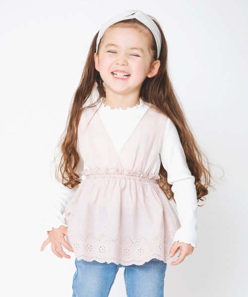 BRANSHES（ブランシェス）の「【ペア】レース重ね着風長袖Tシャツ（Tシャツ/カットソー・キッズ・ベージュ/パープル・100cm/90cm/130cm/140cm/150cm/110cm/120cm）」の2枚目の写真