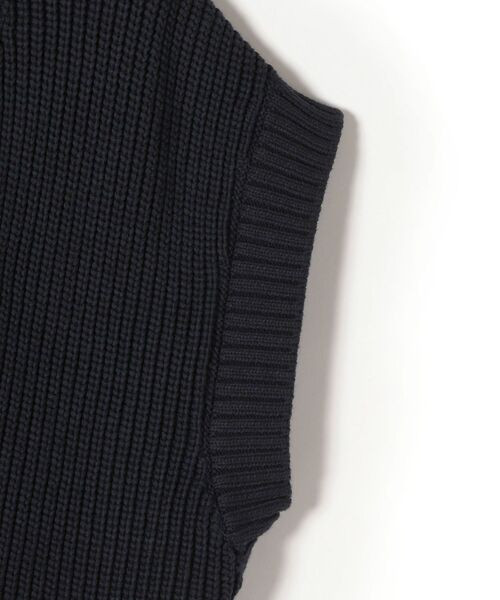SHIPS(シップス)の「PrimaryNavyLabel:クリケットベスト(ニット/セーター・レディース・ネイビー/ナチュラル・36/38)」の5枚目の写真