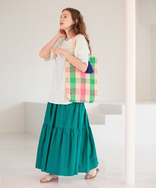 niko and...(ニコアンド)の「オリジナルアシメスライドサンダル(サンダル・レディース・ブラック/イエロー/アイボリー/ラベンダー/その他1/グリーン・SMALL/MEDIUM/LARGE)」の11枚目の写真