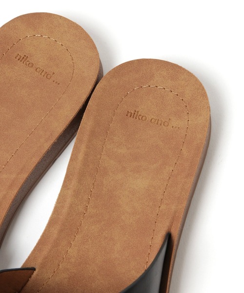 niko and...(ニコアンド)の「オリジナルアシメスライドサンダル(サンダル・レディース・ブラック/イエロー/アイボリー/ラベンダー/その他1/グリーン・SMALL/MEDIUM/LARGE)」の20枚目の写真