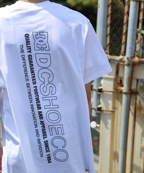 DC SHOES(ディーシーシューズ)の「21 20S BASIC VERTICA/DC半袖ロゴTシャツ(Tシャツ/カットソー・メンズ・ブラック系その他3/ブラック系その他2/ブラック×ホワイト/ホワイト×ブラック/ブラック/ホワイト・MEDIUM/LARGE/X-LARGE/XX-LARGE)」の3枚目の写真