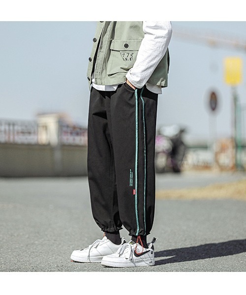 Ressaca(レサーカ)の「サイドラインジョガーパンツ(その他パンツ・メンズ・ホワイト/ブラック・M/L/XL/XXL)」の4枚目の写真