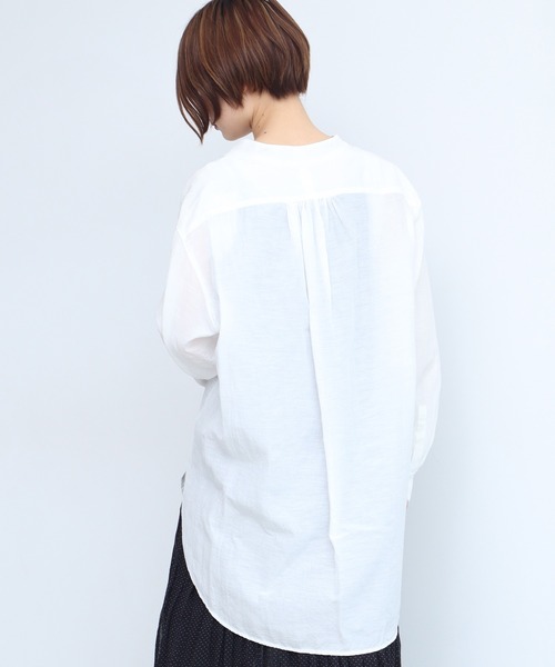 nitca（ニトカ）の「CU/C/LIローン　液流染バンドカラーシャツ（シャツ/ブラウス・レディース・チャコールグレー/ホワイト・FREE）」の19枚目の写真