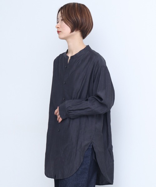 nitca（ニトカ）の「CU/C/LIローン　液流染バンドカラーシャツ（シャツ/ブラウス・レディース・チャコールグレー/ホワイト・FREE）」の16枚目の写真