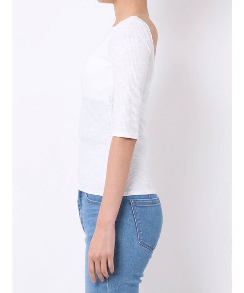 EMODA(エモダ)の「バックオープンミニマルTシャツ(Tシャツ/カットソー・レディース・ホワイト/ブラック/グリーン/オレンジ・FREE)」の15枚目の写真