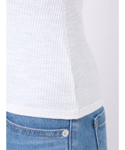 EMODA(エモダ)の「バックオープンミニマルTシャツ(Tシャツ/カットソー・レディース・ホワイト/ブラック/グリーン/オレンジ・FREE)」の19枚目の写真