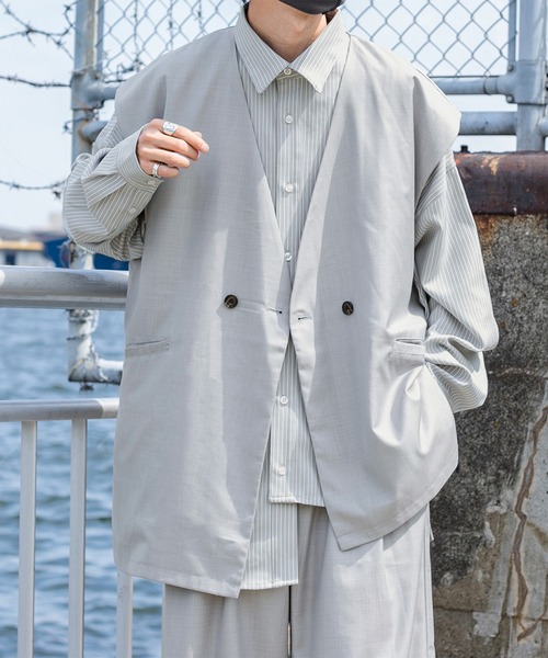 Perushu（ペルーシュ）の「【セットアップ着用可】スプリングアシメオーバーベスト（ベスト・メンズ・モカ/グレー・LARGE/MEDIUM）」の2枚目の写真