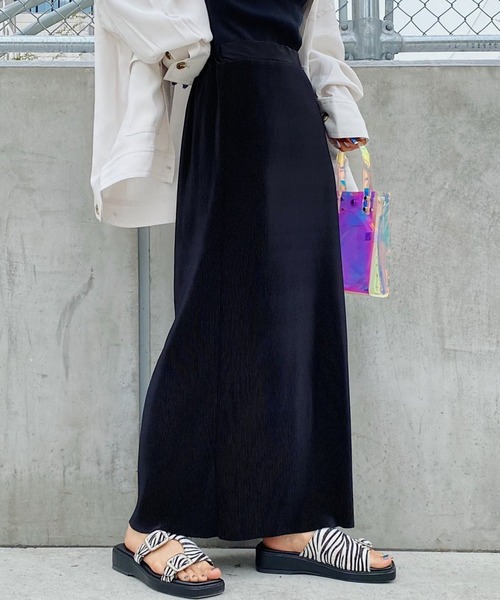 PAGEBOY(ページボーイ)の「カットプリーツスカート(スカート・レディース・ブラック/グレイッシュベージュ/オリーブ/ピンク系その他・FREE)」の2枚目の写真