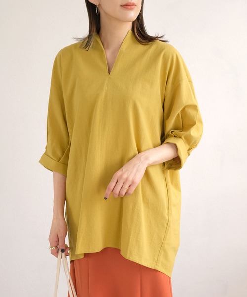 ANDJ(アンドジェイ)の「リネンタッチキーネックカシュクールチュニック(シャツ/ブラウス・レディース・アイボリー/マスタード/ライトベージュ・M)」の8枚目の写真