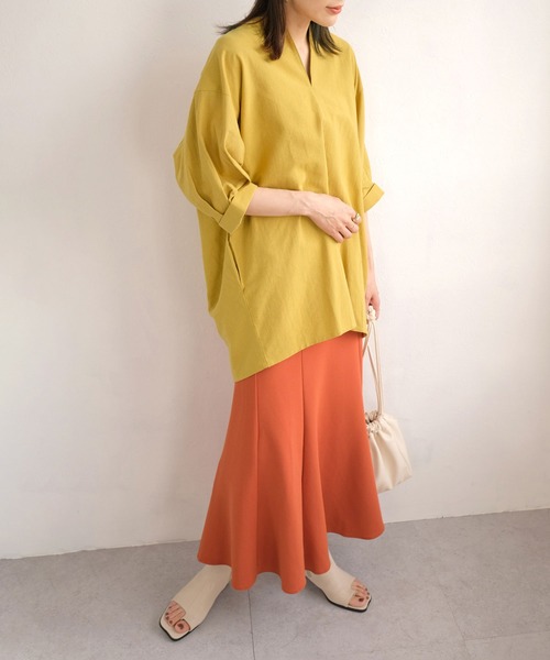 ANDJ(アンドジェイ)の「リネンタッチキーネックカシュクールチュニック(シャツ/ブラウス・レディース・アイボリー/マスタード/ライトベージュ・M)」の9枚目の写真