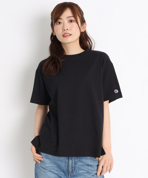 Champion(チャンピオン)の「Champion スリットラバーロゴTシャツ(Tシャツ/カットソー・レディース・オフホワイト/ダークグリーン/ブラック・03/02)」の2枚目の写真
