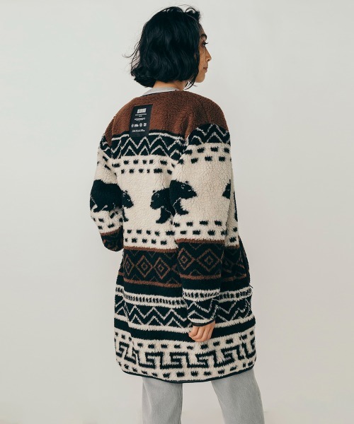 DOUBLE STANDARD CLOTHING（ダブルスタンダードクロージング）の「ジャガードボアラグランコート（その他アウター・レディース・ブラウン・FREE）」の4枚目の写真