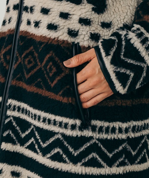 DOUBLE STANDARD CLOTHING（ダブルスタンダードクロージング）の「ジャガードボアラグランコート（その他アウター・レディース・ブラウン・FREE）」の8枚目の写真