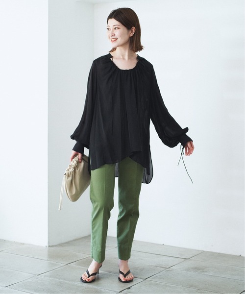 Spick & Span(スピックアンドスパン)の「#【RITO】キュプラフロントギャザーブラウス◆(シャツ/ブラウス・レディース・ベージュ/ブラック・36)」の3枚目の写真