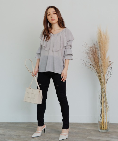 LIPSERVICE（リップサービス）の「BIGフリルカラーブラウス（シャツ/ブラウス・レディース・ホワイト/ブラック/ライトグレー・FREE）」の9枚目の写真