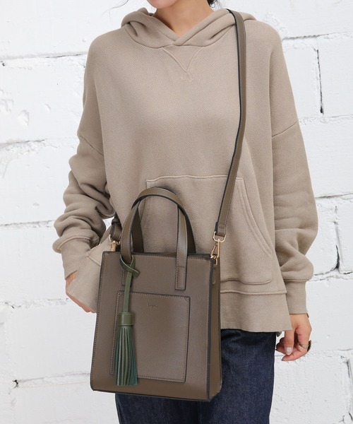 Ungrid アングリッド ビッグタッセル スクエアトートバッグ トートバッグ Ungrid アングリッド のファッション通販 Zozotown